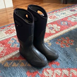 Bogs women’s size 8 black
